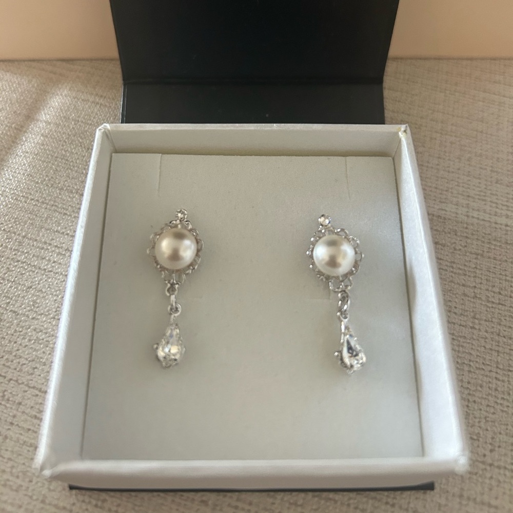Pearl and Crystal bridal earrings